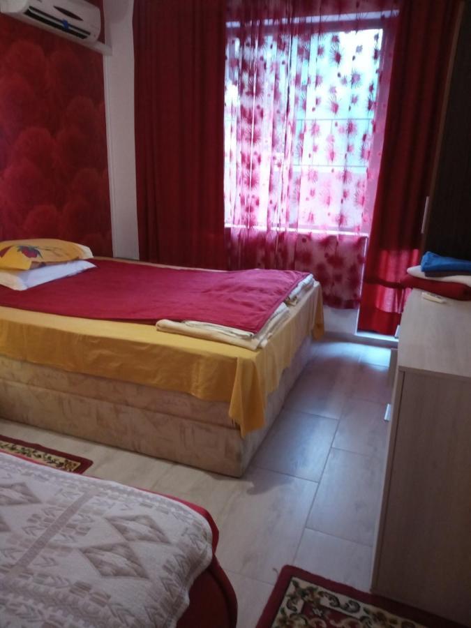 Apartments Vicente Zlatni pjasătsi Eksteriør bilde