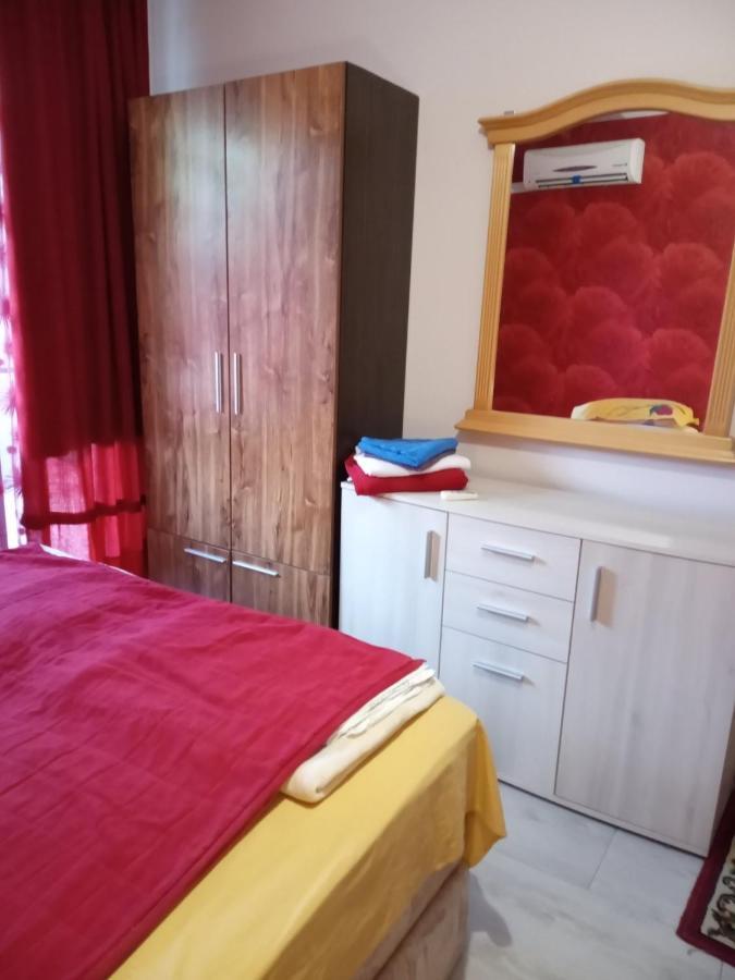Apartments Vicente Zlatni pjasătsi Eksteriør bilde