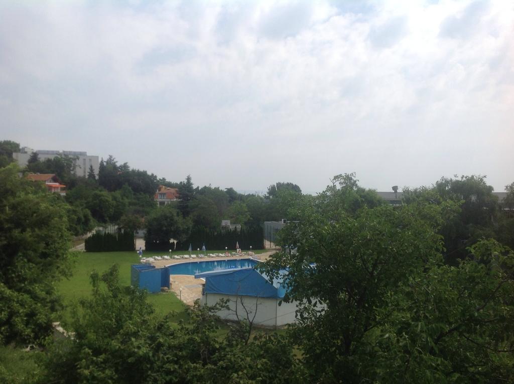 Apartments Vicente Zlatni pjasătsi Eksteriør bilde